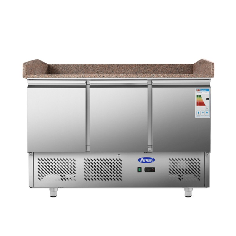 Mesa Refrigeración Y Ensaladera Con Tres Caras En Mármol - 3 Puertas Capacidad 380L 2°/+8°C 1365X700X910MM Mesa Refrigeración Y Ensaladera Con Tres Caras En Mármol - 3 Puertas Capacidad 380L 2°/+8°C 1365X700X910MM