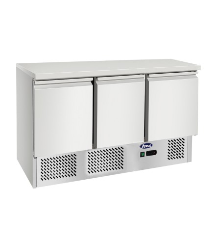 Mesa Refrigeración Y Ensaladera Con 3 Puertas Capacidad 380L 2°/+8°C 1365X700X910MM