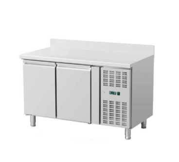 Mesa Fría-Congelador De Ingredientes 2 Puertas Con Ventilación 260L 538W -18 ℃ ~ 25 ℃